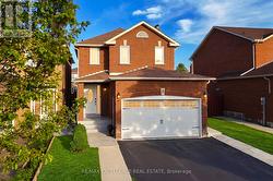 5 TULIP DRIVE  Brampton, ON L6Y 3T1