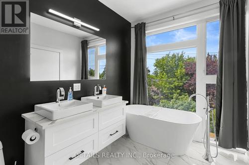 2691 Violet Street, Ottawa, ON 