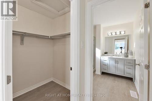1053 Pampero Crescent, Ottawa, ON 