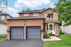 735 CLEARCREST CRESCENT Ottawa, ON K4A 3E7