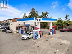 6199 STEELES AVENUE W  Toronto, ON M9L 2V1