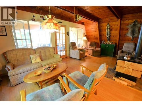 50760 Lloyd Drive, Cluculz Lake, BC 