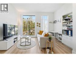 310 718 EDGAR AVENUE  Coquitlam, BC V3K 0H2