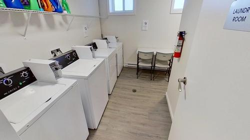 4816 52 Street, Wetaskiwin, AB - Indoor Photo Showing Laundry Room