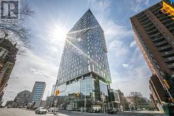 2204 - 20 DALY AVENUE Ottawa, ON K1N 6E2