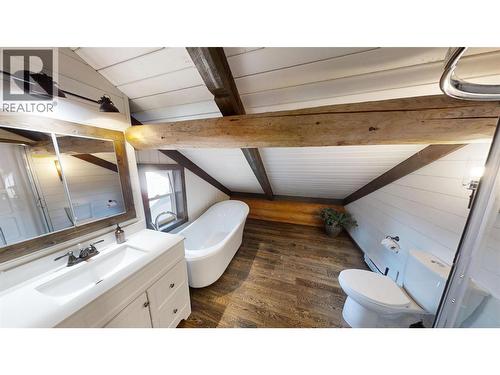 Ensuite - 1600 14Th Street, Invermere, BC 