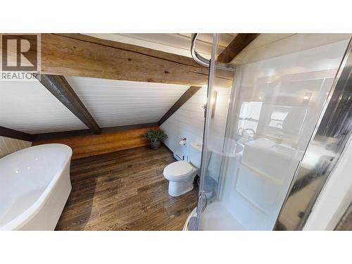 Ensuite - 1600 14Th Street, Invermere, BC 