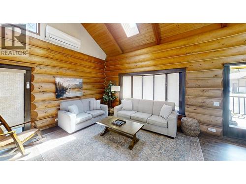 Living - 1600 14Th Street, Invermere, BC 