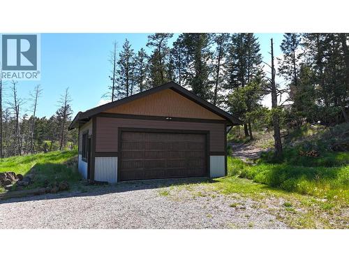 Garage - 1600 14Th Street, Invermere, BC 