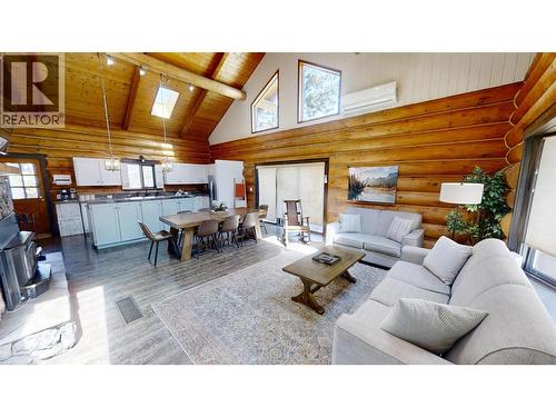 Living - 1600 14Th Street, Invermere, BC 