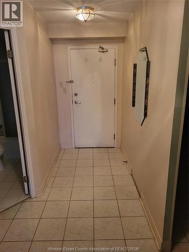 75 RIVERSIDE DRIVE East Unit# 1707 , Windsor, Ontario N9A 7C4 3