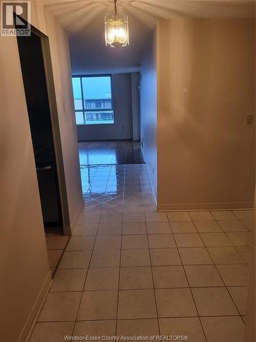 75 RIVERSIDE DRIVE East Unit# 1707 , Windsor, Ontario N9A 7C4 5