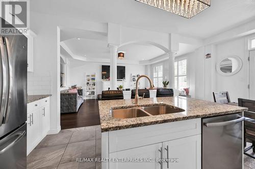 130 Chartwell Circle, Hamilton, ON 