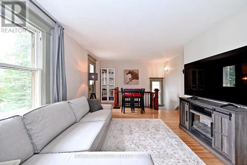 135 Elgin Street N, Cambridge, ON 