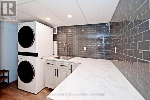 135 Elgin Street N, Cambridge, ON 