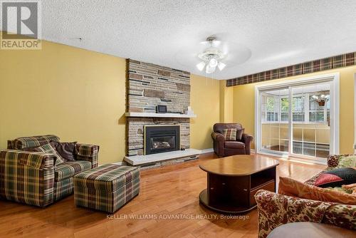 2192 Castlestone Court, Mississauga, ON 