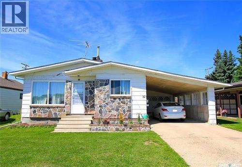 32 Clarke AVENUE  Yorkton, SK S3N 2M3