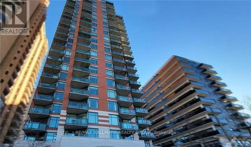 906 - 570 LAURIER AVENUE W  Ottawa, ON K1R 1C8
