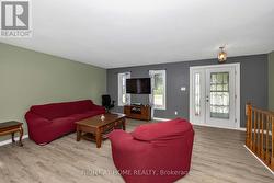 Open concept living - 