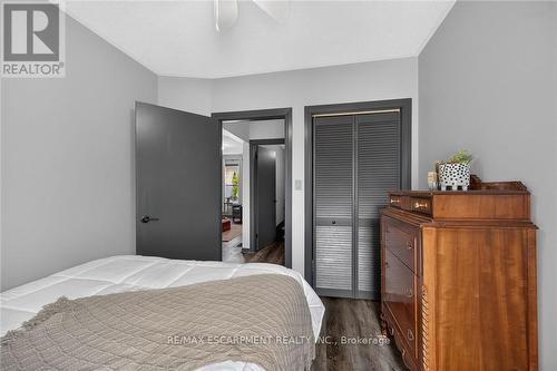184 London Street N, Hamilton, ON - Indoor Photo Showing Bedroom