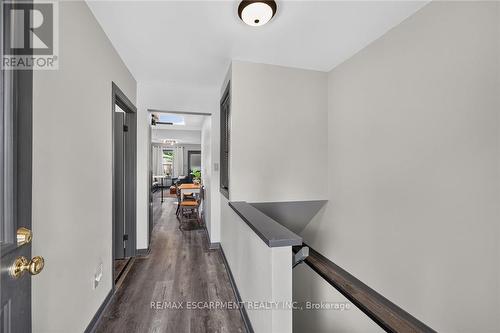 184 London Street N, Hamilton, ON - Indoor Photo Showing Other Room