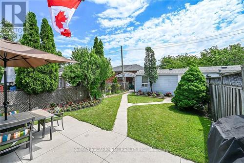 184 London Street N, Hamilton, ON - Outdoor