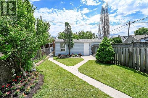 184 London Street N, Hamilton, ON - Outdoor