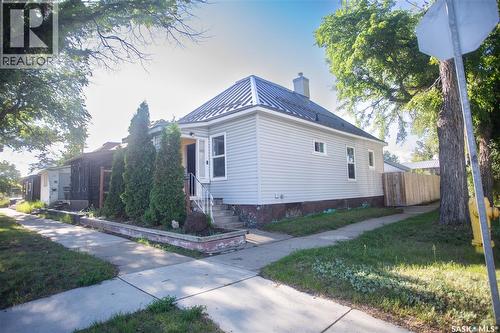 1102 19th STREET W  Saskatoon, SK S7M 1C4