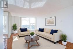 1016 - 2460 EGLINTON AVENUE E Toronto, ON M1K 5J7