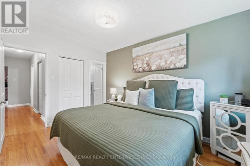 Hardwood Floors, Closet - 2589 Lundigan Drive, Mississauga, ON 
