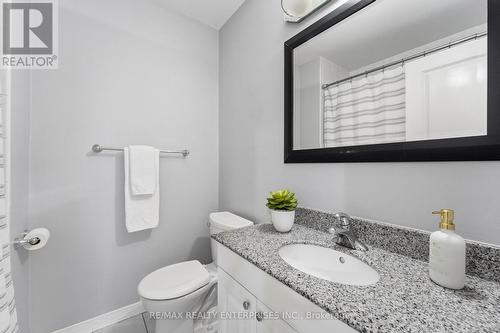 4 Pc Main Bath, Granite Counters - 2589 Lundigan Drive, Mississauga, ON 
