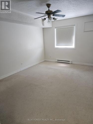 210 - 727 Deveron Crescent, London South (South T), ON 