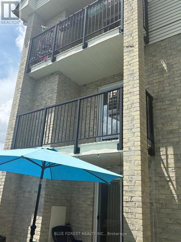 210 - 727 Deveron Crescent, London South (South T), ON 