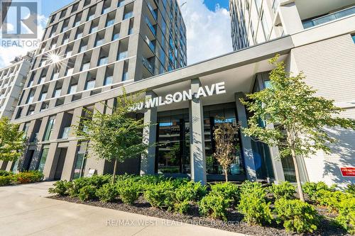 721 - 500 WILSON AVENUE  Toronto, ON M3H 5Y9