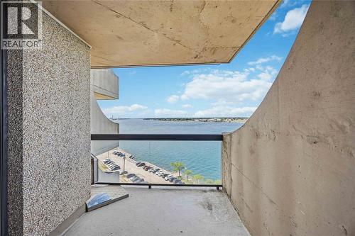 155 FRONT STREET North Unit# 1004 , Sarnia, Ontario N7T 7V6 2