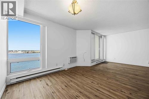 155 FRONT STREET North Unit# 1004 , Sarnia, Ontario N7T 7V6 3