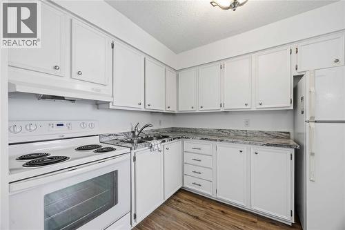 155 FRONT STREET North Unit# 1004 , Sarnia, Ontario N7T 7V6 5