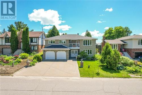 371 Moonrock Avenue  Sudbury, ON P3E 5X2