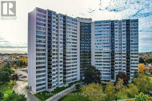 1903 - 530 LOLITA GARDENS  Mississauga, ON L5A 3T2
