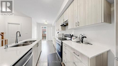 363 Okanagan Path, Oshawa, ON 