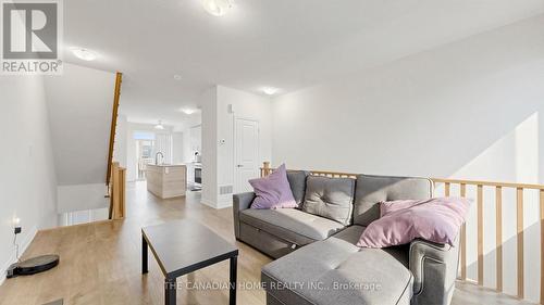 363 Okanagan Path, Oshawa, ON 