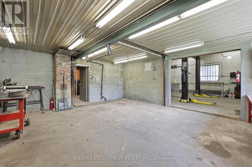 8404 Chippewa Road, Hamilton, ON 