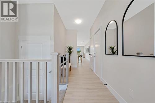 52 Moon Crescent, Cambridge, ON 