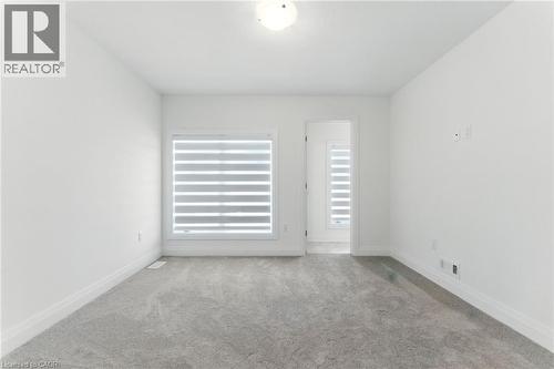4 Clear Valley Lane, Mount Hope, ON - Indoor Photo Showing Other Room