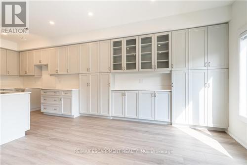 15 Raspberry Lane, Hamilton, ON 