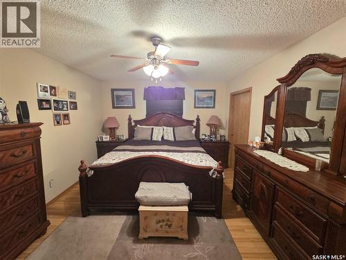 15 Adelaide Street, Manor, SK 