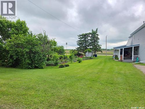 15 Adelaide Street, Manor, SK 