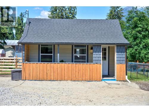 513 8TH Street S  Golden, BC V0A 1H0