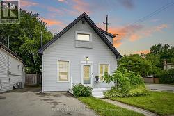 55 EAST 32ND STREET  Hamilton, ON L8V 3R7