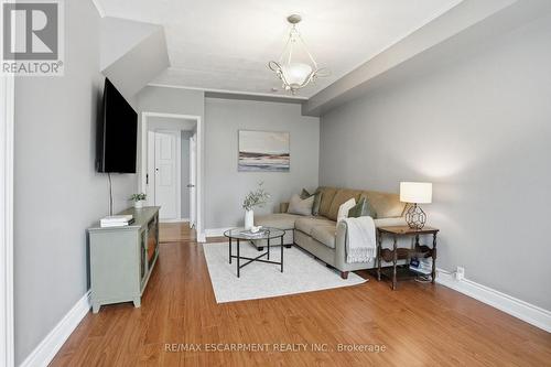 55 East 32Nd Street, Hamilton, ON 